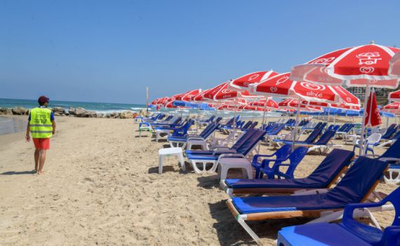 ראש עיר הסרוג סגר את חוף הים למי שאינו תושב בת ים