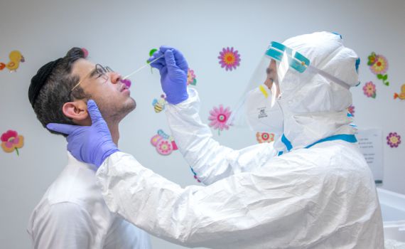 בשיא המשבר: מעבדות הקורונה הכריזו על שביתה