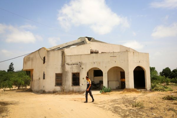 האם ניתן להקפיד יותר על שלימות העם והתורה, ופחות על שלימות הארץ?