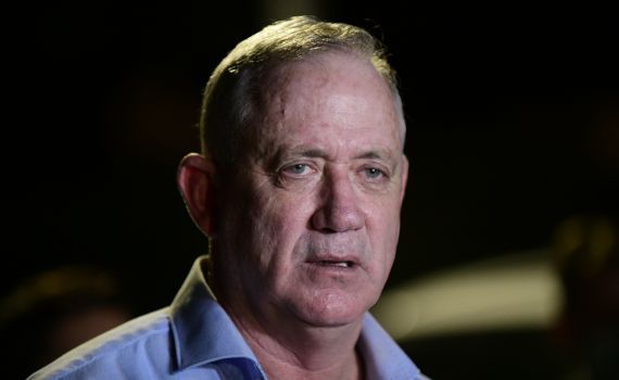 בעקבות החמרה בפציעה: גנץ יעבור פרוצדורה רפואית