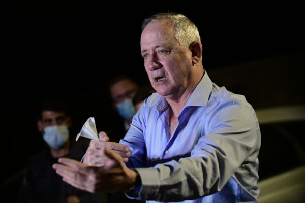 גנץ: "אם לא תהיה כנסת, לא יהיה גם חוק גיוס"