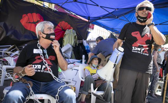 המשטרה ביקשה הרחקה כי התושב "מסתלבט בבלפור"