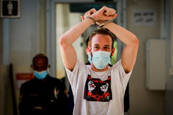 בהוראת היועמ"ש: תוגבל העמדת מפגינים לדין