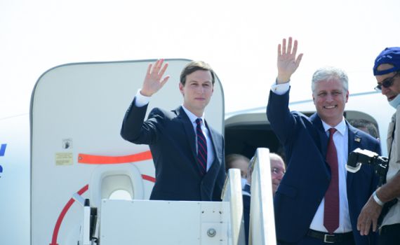 לאחר הפגישות באמירויות: קושנר שוחח עם מלך בחריין