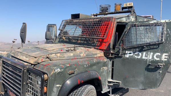 לוחמי מג"ב הותקפו סמוך ליצהר,הצע"ח לפינוי היישוב