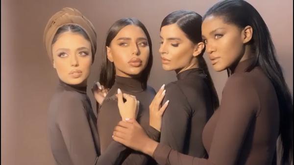 אלין כהן בוחרת בפרזנטורית סרוגה למותג האיפור שלה