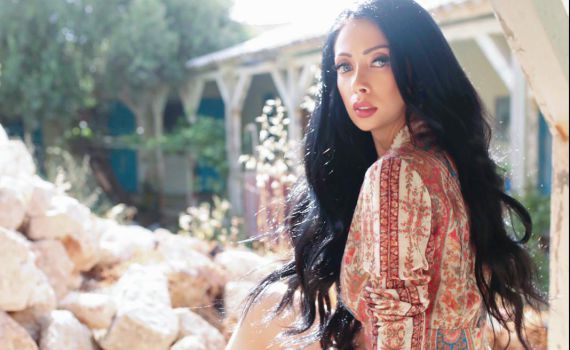 ראידמן מגלה לסרוגים: "אני מתפללת ומדליקה נרות"