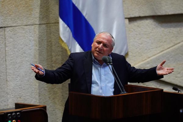 אמסלם: "להתעלם מהחוות דעת ההזויה של דינה זילבר"