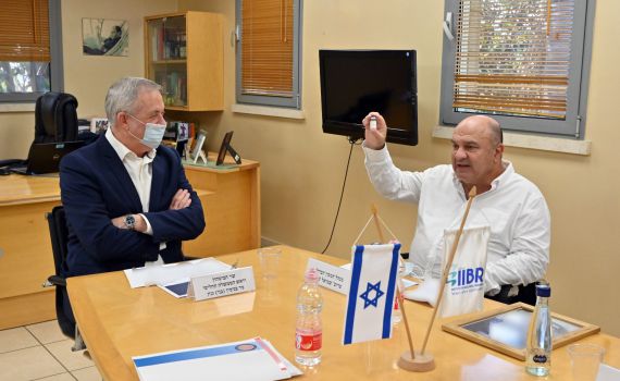 המכון הביולוגי יחל בניסוי חיסון הקורונה בבני אדם