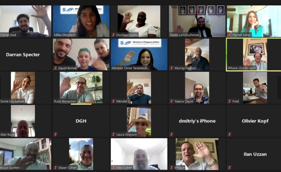 צפו: ינקלביץ' בשיחה עם יהודי איחוד האמירויות