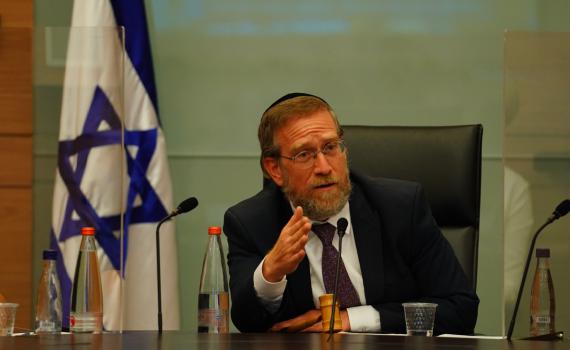 פינדרוס מגיב: "אשמח ללמוד עם לפיד חברותא"