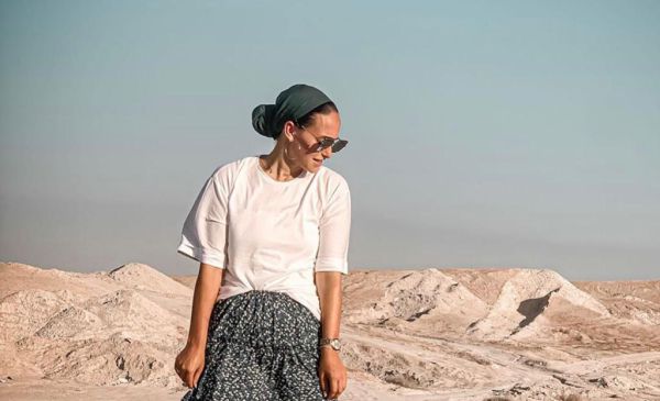 בובו זה חם: כך תקשרי את המטפחת באוגוסט