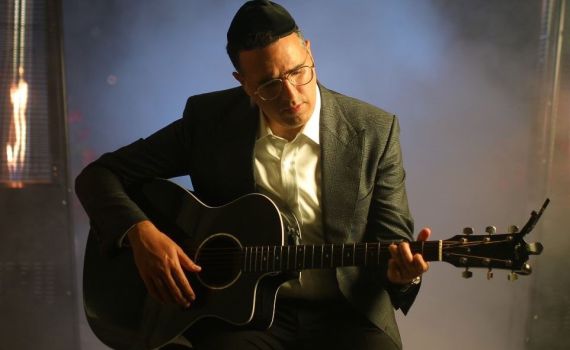 צפו: שוואקי בקליפ חדש ומרגש על חומות ירושלים