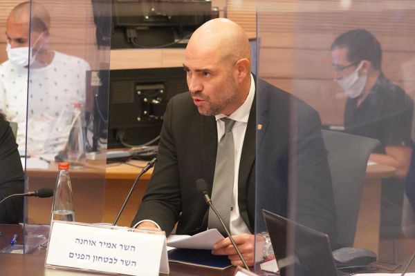 אוחנה: חוסר הסובלנות של המשטרה – בגלל ביהמ"ש