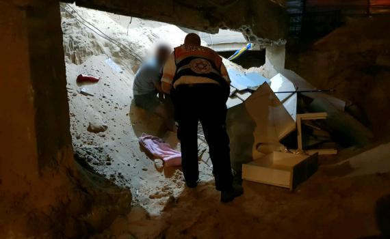 רשל"צ: 3 פצועות לאחר שרצפת בניין קרסה