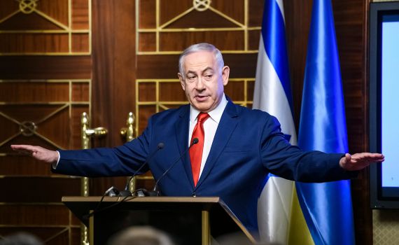 נתניהו לא הוריד את הראש, הפרקליטות החליטה לנקום