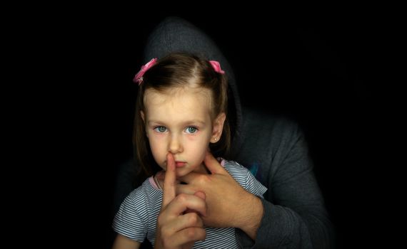 תושב ירושלים בן 66 אנס קטינה תושבת הדרום