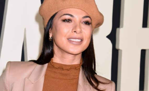 מורן אטיאס מדגימה לוק מושלם לביקור בכותל