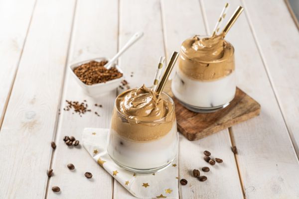 טעים ופוטוגני: כך תכינו את הקפה שמשגע את הרשת