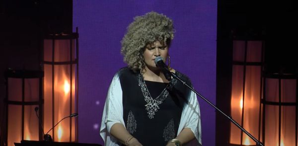 צפו: אודהליה ברלין מחדשת את תפילת הימים הנוראים