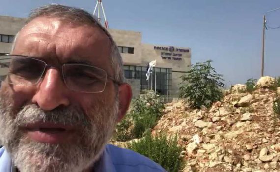 בן ארי בכניסה לחקירה: "יאללה תגיש כתב אישום"