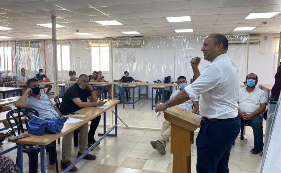 בנט בישיבת ירוחם: "כל אחד יכול להגיע רחוק"