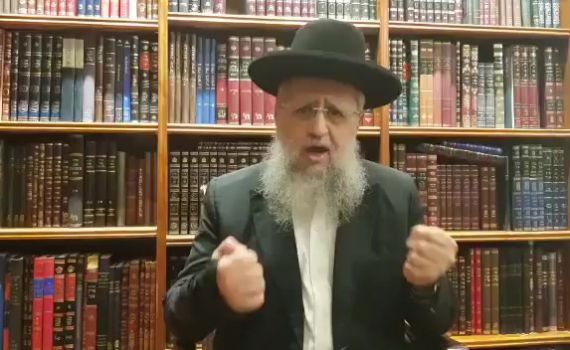 "לסגור באופן מיידי את בתי הכנסת, גם ביום הכיפורים"