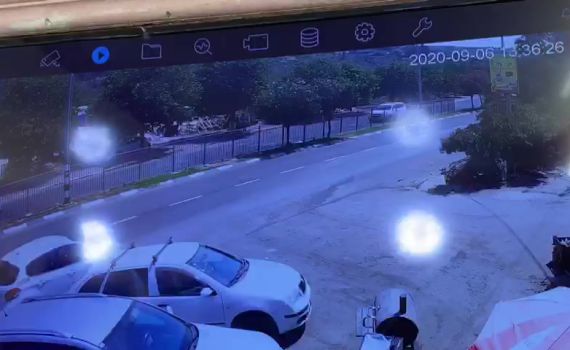 צפו: כך נמלט המחבל מפיגוע הדקירה באריאל