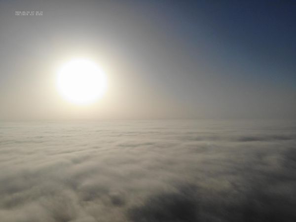 מרהיב: זריחה הבוקר מעל עננות נמוכה באשדוד