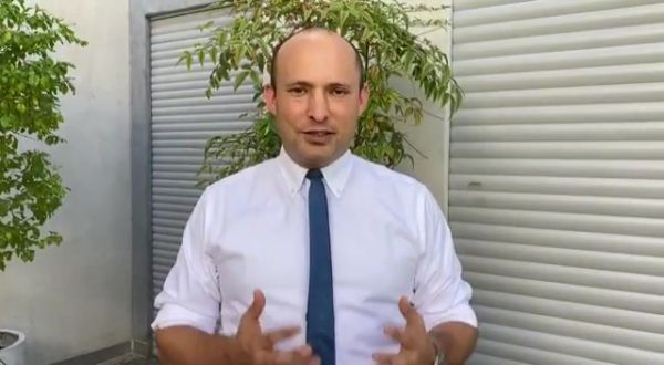 בנט: "לא מקיימים ארוחות חג עם סבא וסבתא"