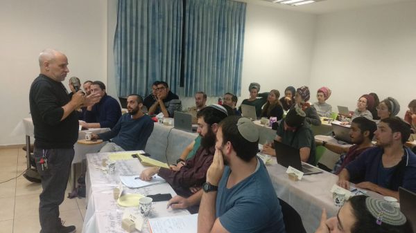 השינוי של 'בני דוד' שהתחיל בטרמפ