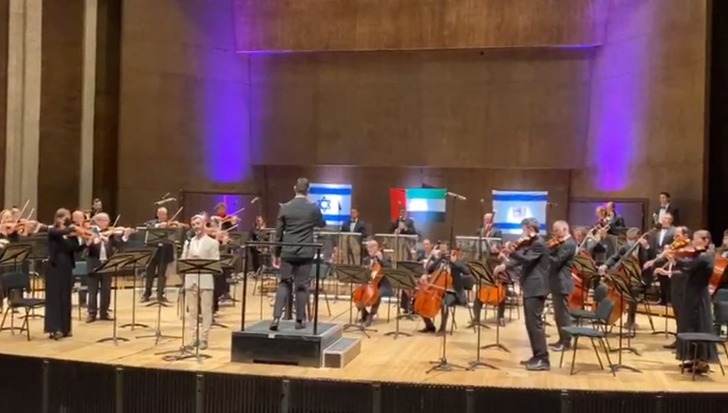 מרגש: מחווה יוצאת דופן לרגל הסכם השלום. צפו