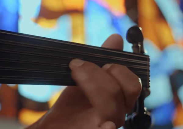 צפו; סיפורו של פיוט: רגש של אב שנשזר בין המילים