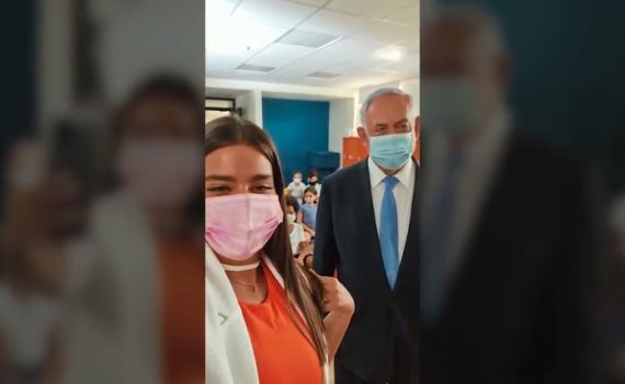 כמה לייקים נועה קירל שווה בעיני ראש הממשלה?