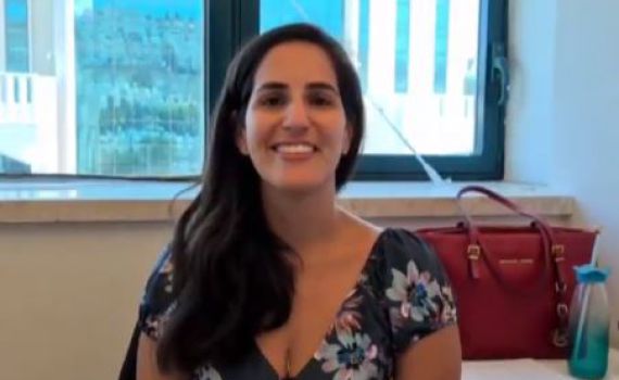 ענק: אישתו של כתב חדשות 12 הפתיעה אותו בשידור חי