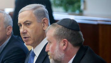 מנדלבליט התהפך: נתניהו ייאלץ לצאת לנבצרות?
