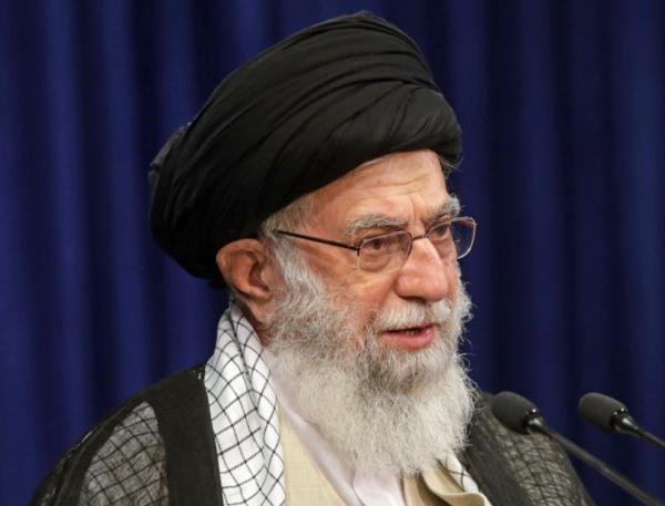 אחרי 2 ציוצים בלבד: חשבון ה-X של חמינאי בעברית הושעה