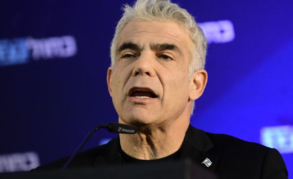 מתכנן תרגיל? | לפיד: שלח לא יהיה היחיד שיתמודד נגדי