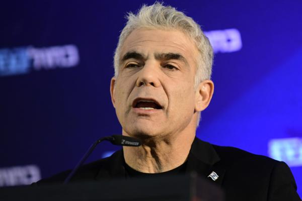 מתכנן תרגיל? | לפיד: שלח לא יהיה היחיד שיתמודד נגדי