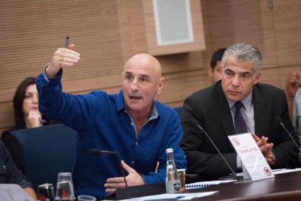 שלח לא עוצר: אנצח את לפיד; המפלגה לא על שמו