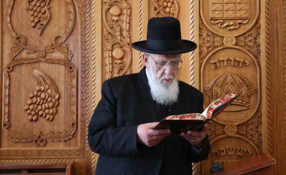 "לעשות עוד מניין גברים על חשבון עזרת הנשים"