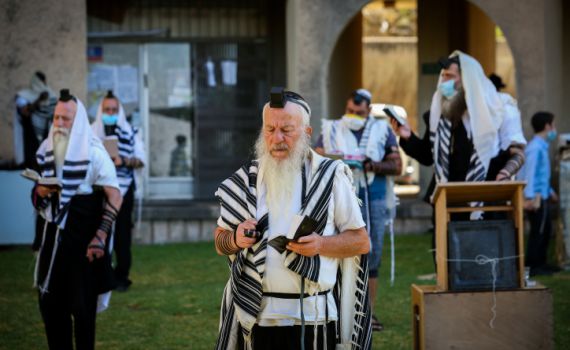 צפו: מתווה הקפסולות בבתי הכנסת בפחות מדקה