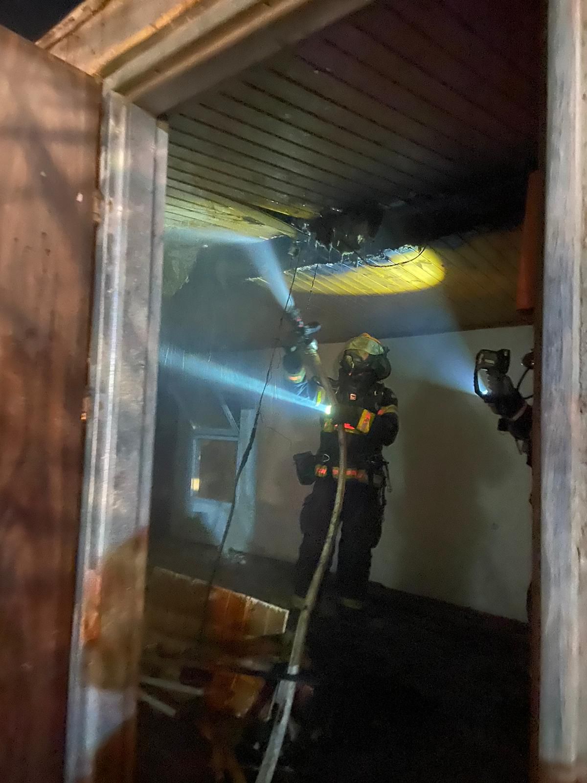 בית הכנסת ביישוב נווה ארז עלה באש