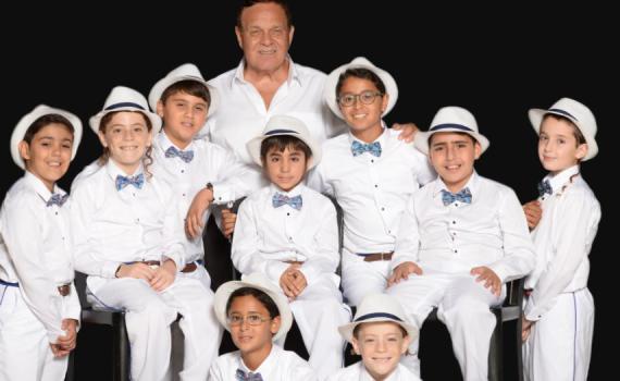 פרחי ירושלים במחווה מרגשת לרב קרליבך זצ"ל