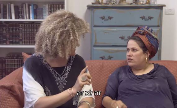 מה קרה כשאודהליה ברלין הגיעה לסלון של חנה אלורו?