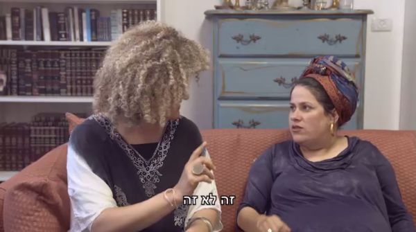 מה קרה כשאודהליה ברלין הגיעה לסלון של חנה אלורו?