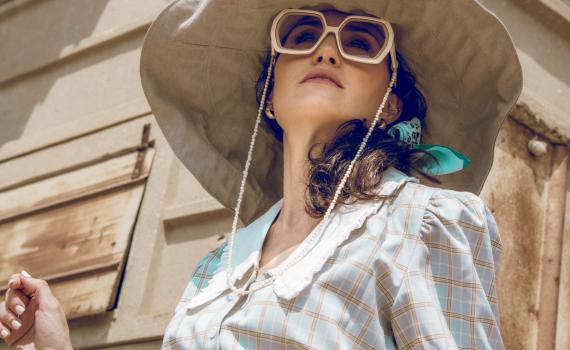 צפו: קצר על הפרשה | להרכיב משקפיים ורודות