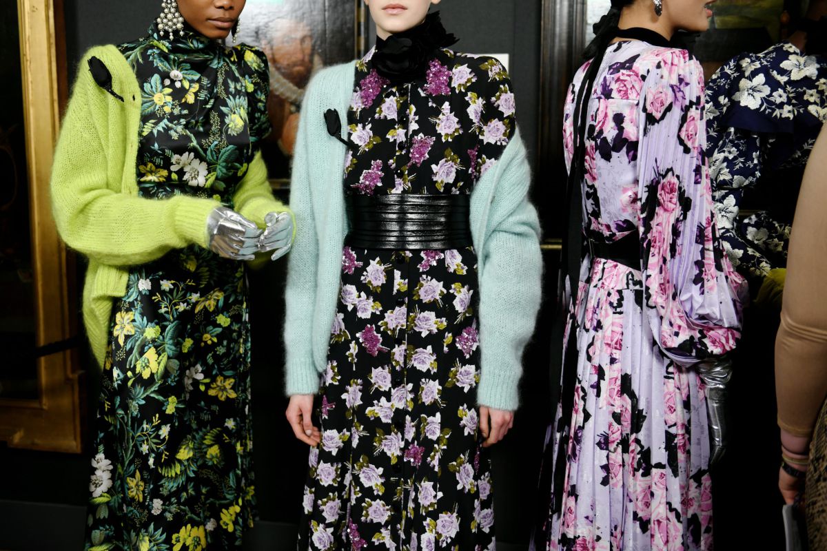 אופנה צנועה הישר משבוע האופנה בלונדון