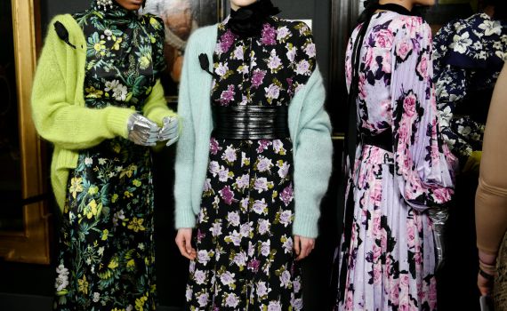 אופנה צנועה הישר משבוע האופנה בלונדון