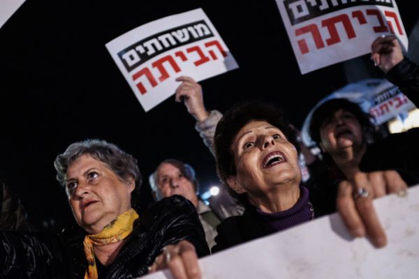 קצר על הפרשה | לבוא במגע עם אנשים מושחתים?